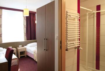 Фото номера Двухместный номер с 2 отдельными кроватями Отель Hotel Arche г. Седльце 7